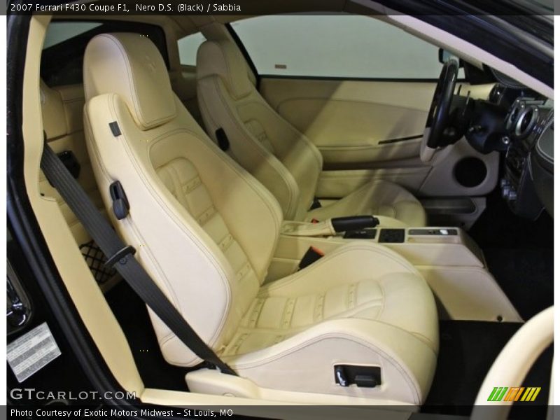 Front Seat of 2007 F430 Coupe F1