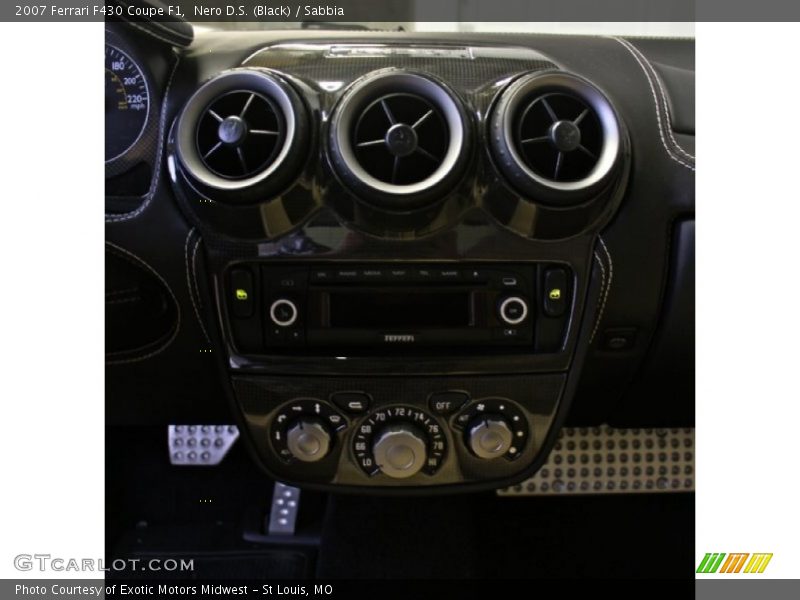 Controls of 2007 F430 Coupe F1