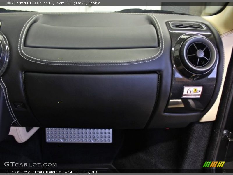 Dashboard of 2007 F430 Coupe F1