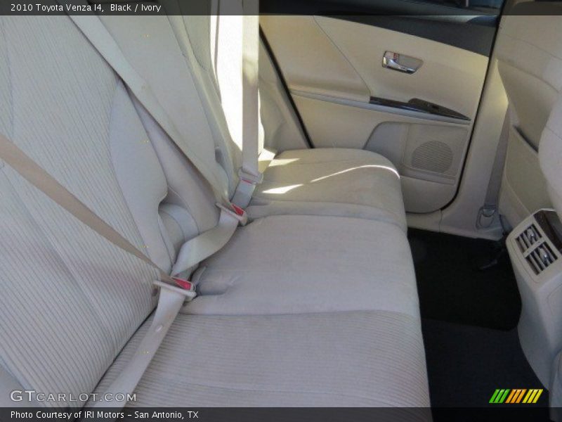 Black / Ivory 2010 Toyota Venza I4
