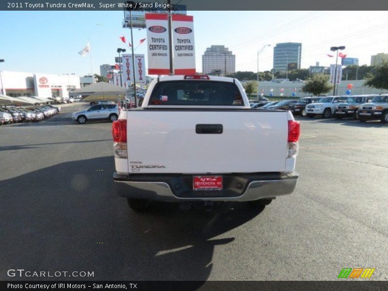 Super White / Sand Beige 2011 Toyota Tundra CrewMax