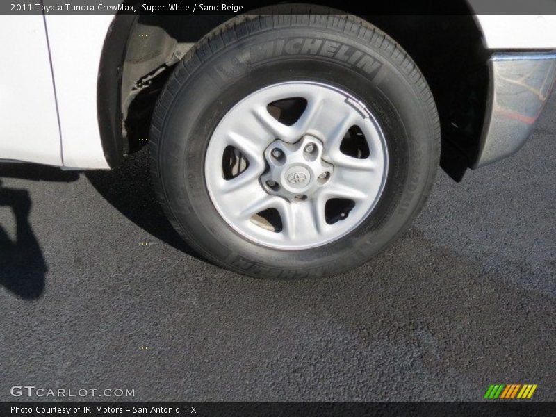 Super White / Sand Beige 2011 Toyota Tundra CrewMax