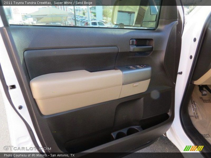 Super White / Sand Beige 2011 Toyota Tundra CrewMax