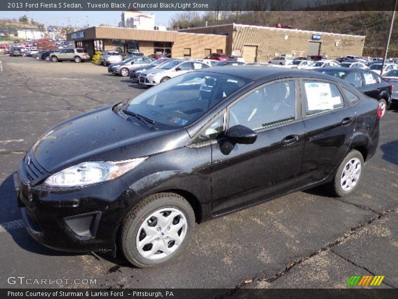 Tuxedo Black / Charcoal Black/Light Stone 2013 Ford Fiesta S Sedan