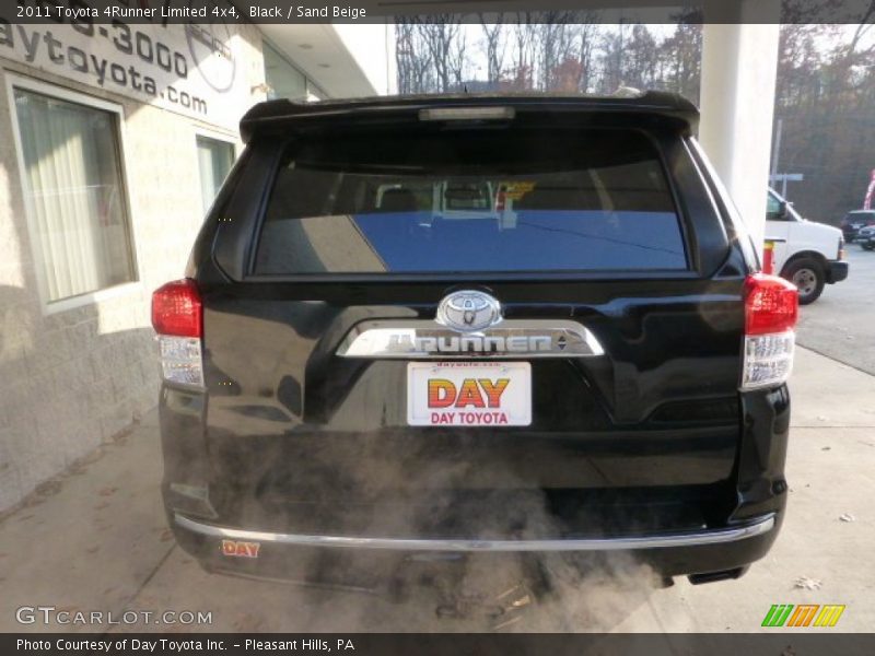 Black / Sand Beige 2011 Toyota 4Runner Limited 4x4