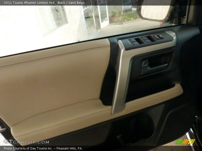 Black / Sand Beige 2011 Toyota 4Runner Limited 4x4