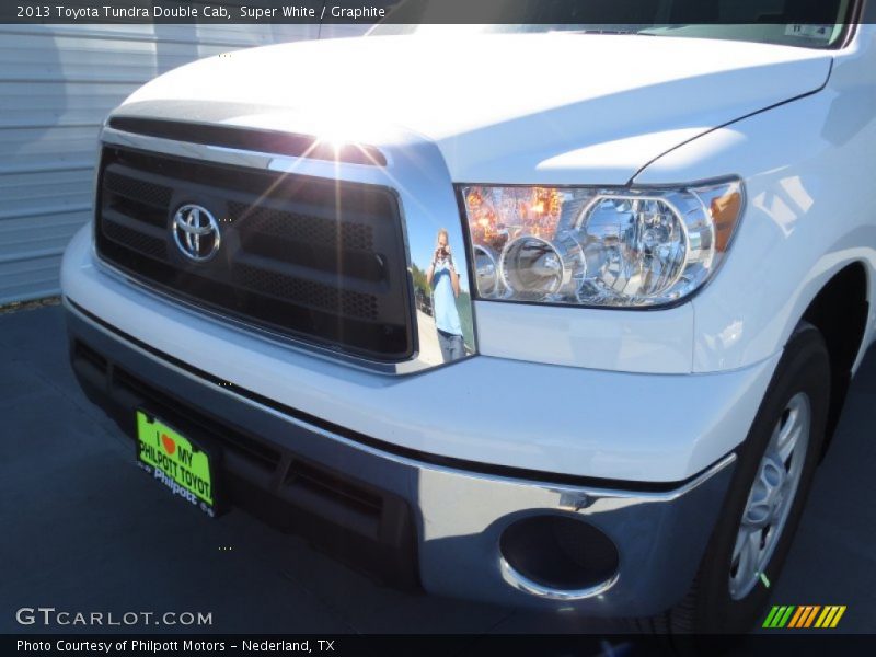 Super White / Graphite 2013 Toyota Tundra Double Cab