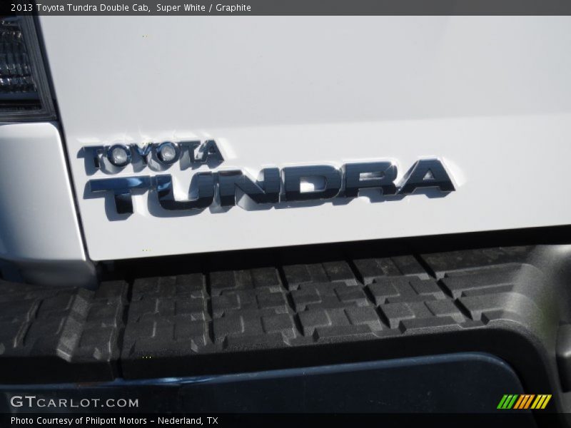 Super White / Graphite 2013 Toyota Tundra Double Cab