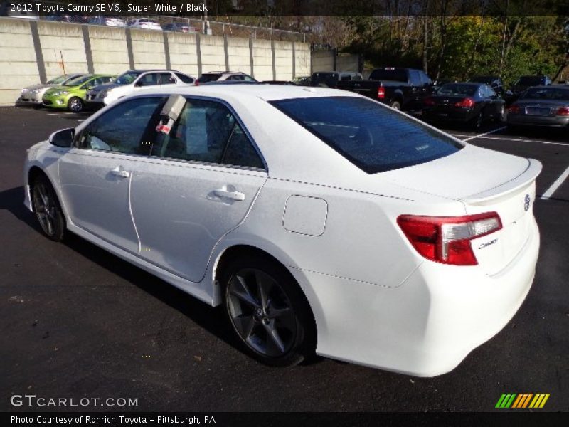 Super White / Black 2012 Toyota Camry SE V6