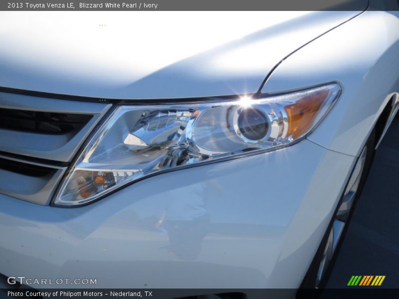 Blizzard White Pearl / Ivory 2013 Toyota Venza LE