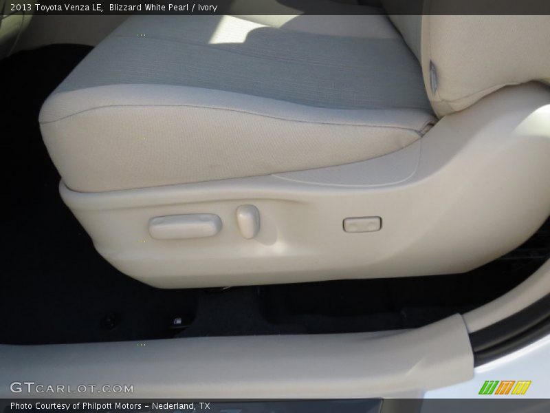 Blizzard White Pearl / Ivory 2013 Toyota Venza LE