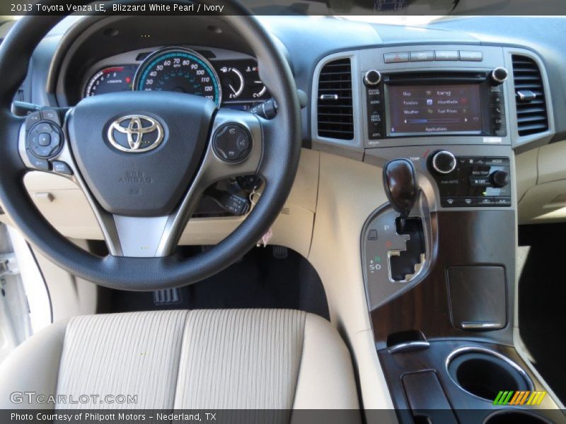 Blizzard White Pearl / Ivory 2013 Toyota Venza LE
