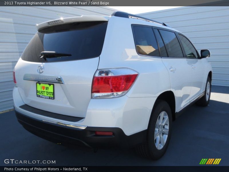 Blizzard White Pearl / Sand Beige 2013 Toyota Highlander V6