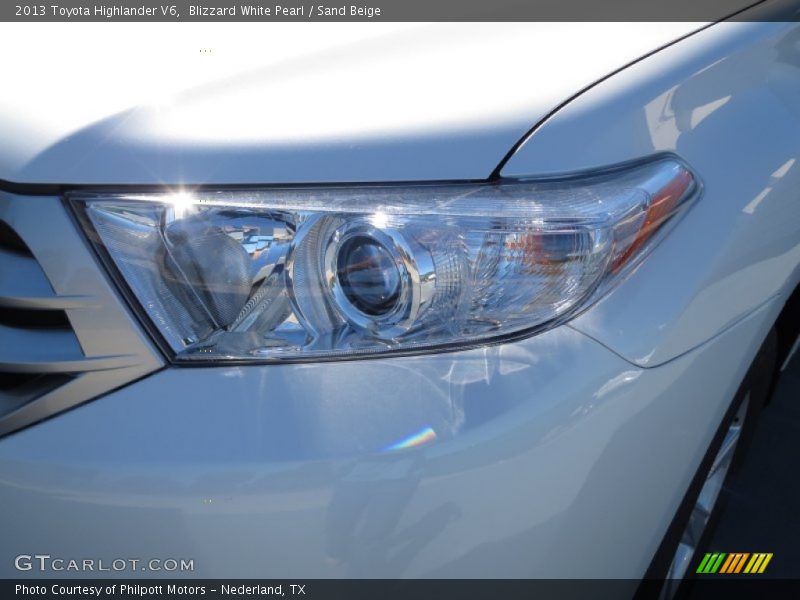 Blizzard White Pearl / Sand Beige 2013 Toyota Highlander V6