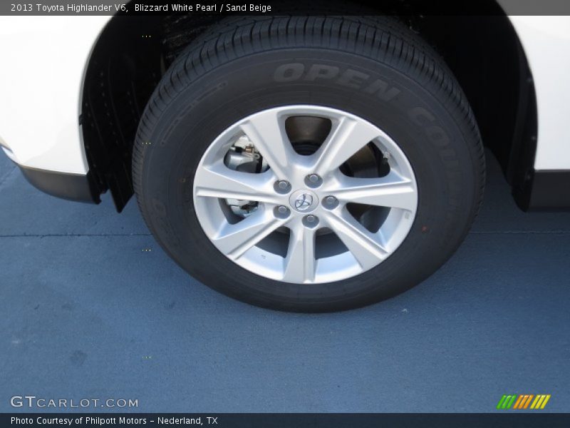 Blizzard White Pearl / Sand Beige 2013 Toyota Highlander V6