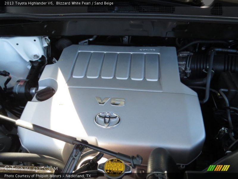 Blizzard White Pearl / Sand Beige 2013 Toyota Highlander V6