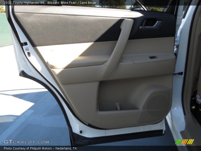 Blizzard White Pearl / Sand Beige 2013 Toyota Highlander V6