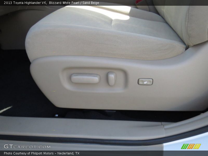 Blizzard White Pearl / Sand Beige 2013 Toyota Highlander V6