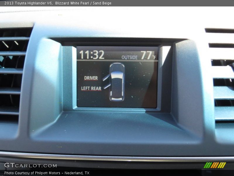 Blizzard White Pearl / Sand Beige 2013 Toyota Highlander V6