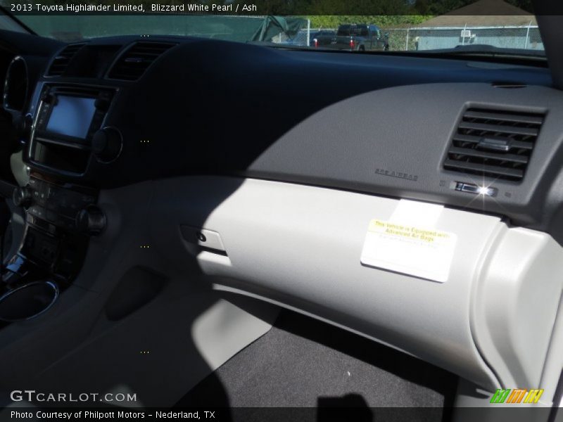 Blizzard White Pearl / Ash 2013 Toyota Highlander Limited