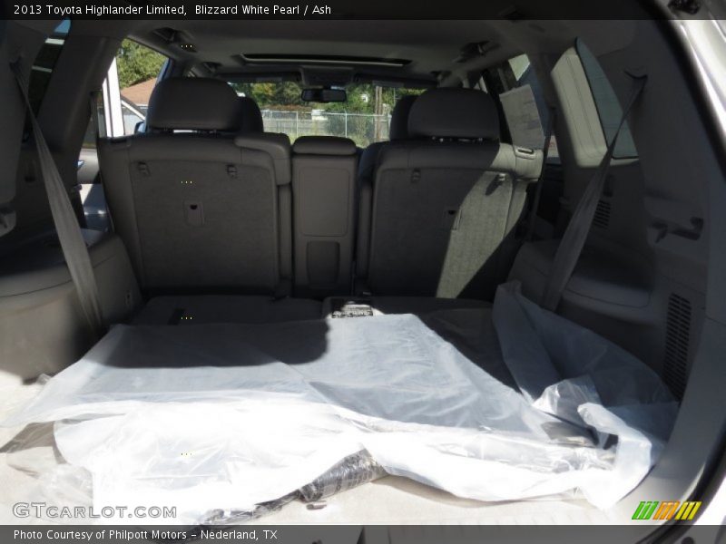 Blizzard White Pearl / Ash 2013 Toyota Highlander Limited