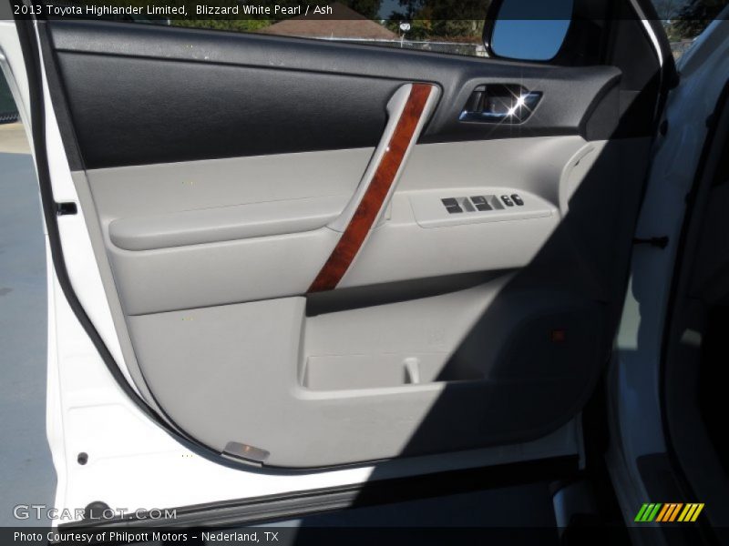 Blizzard White Pearl / Ash 2013 Toyota Highlander Limited