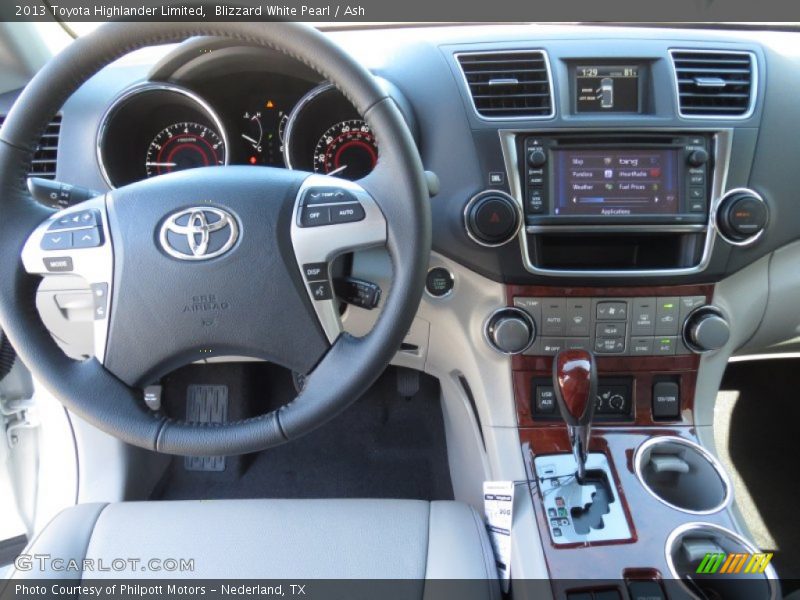 Blizzard White Pearl / Ash 2013 Toyota Highlander Limited