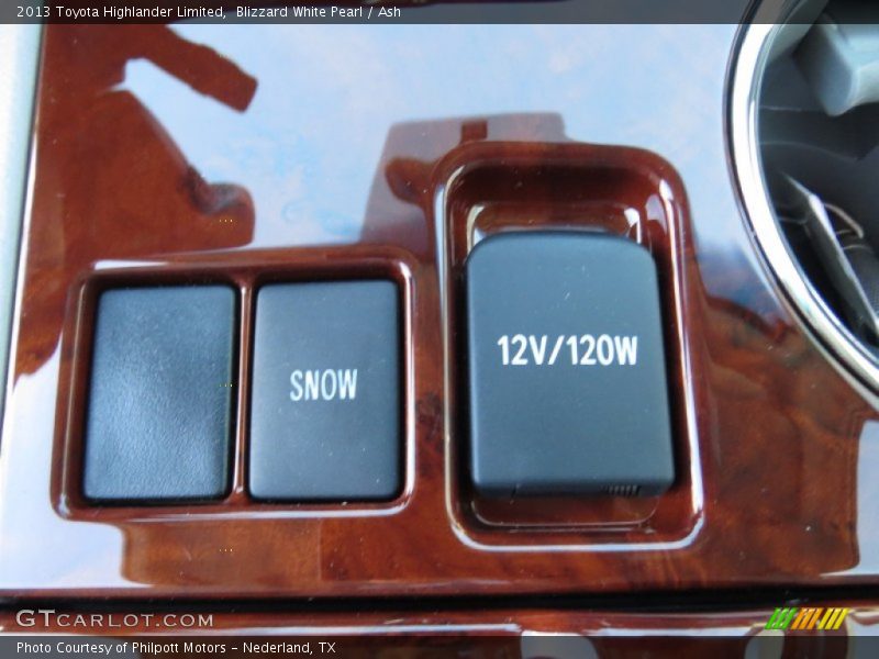 Blizzard White Pearl / Ash 2013 Toyota Highlander Limited