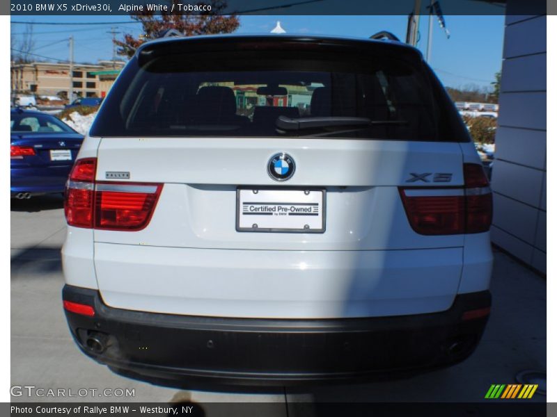 Alpine White / Tobacco 2010 BMW X5 xDrive30i