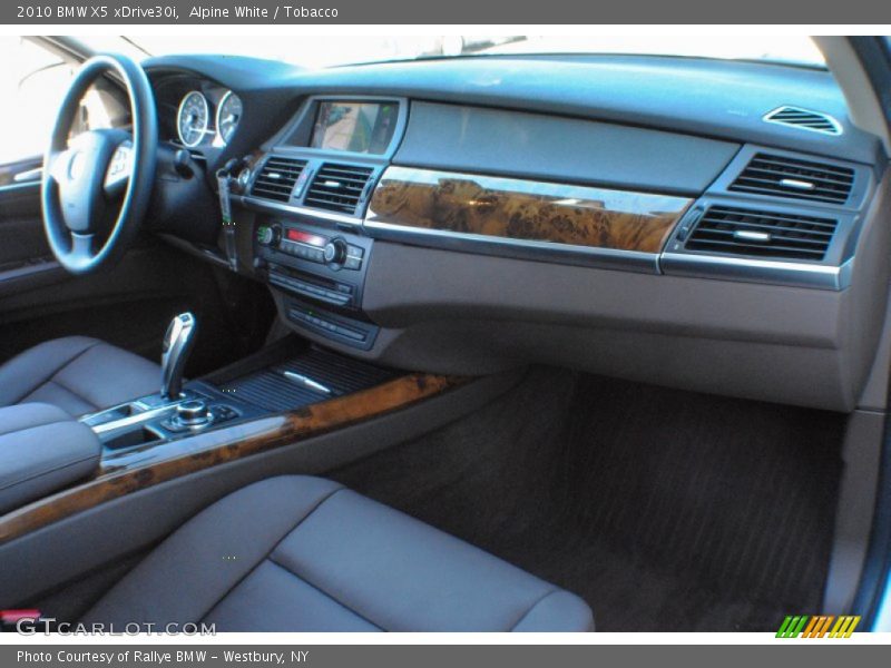 Alpine White / Tobacco 2010 BMW X5 xDrive30i