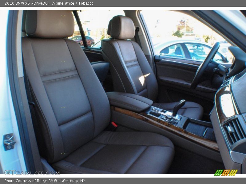 Alpine White / Tobacco 2010 BMW X5 xDrive30i