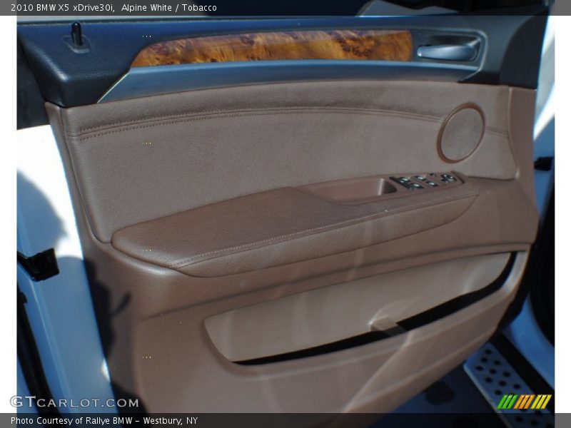 Alpine White / Tobacco 2010 BMW X5 xDrive30i