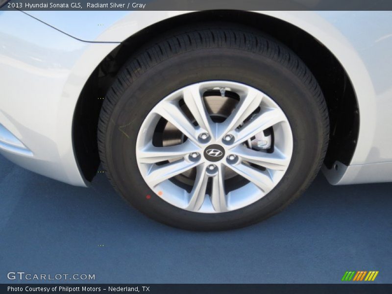 Radiant Silver / Gray 2013 Hyundai Sonata GLS