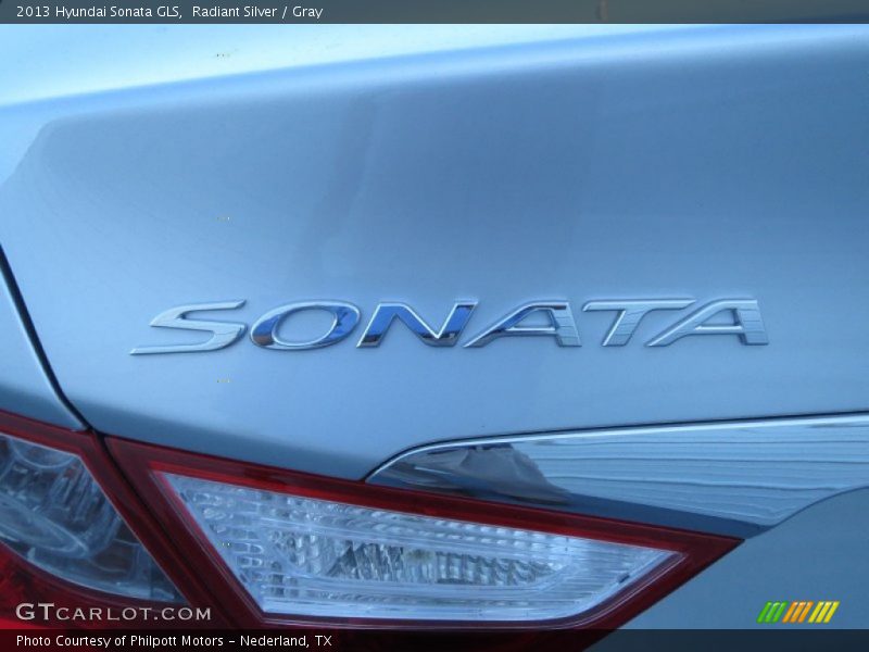 Radiant Silver / Gray 2013 Hyundai Sonata GLS