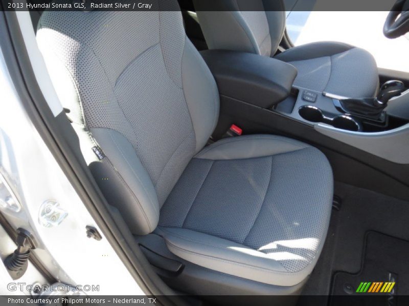 Radiant Silver / Gray 2013 Hyundai Sonata GLS