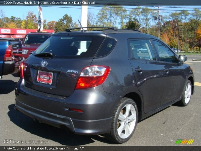 Magnetic Gray Metallic / Dark Charcoal 2009 Toyota Matrix S