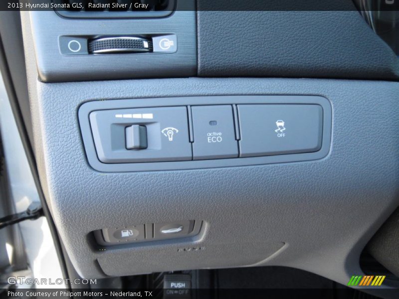 Radiant Silver / Gray 2013 Hyundai Sonata GLS