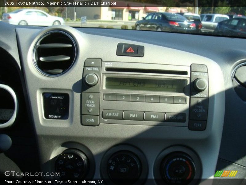 Magnetic Gray Metallic / Dark Charcoal 2009 Toyota Matrix S