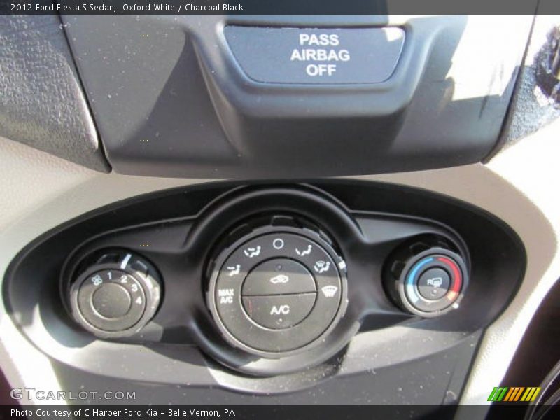 Oxford White / Charcoal Black 2012 Ford Fiesta S Sedan