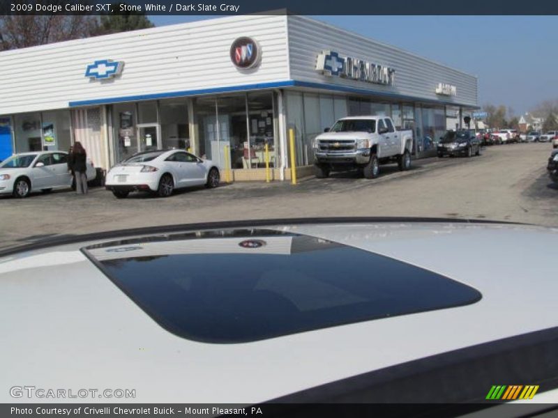 Stone White / Dark Slate Gray 2009 Dodge Caliber SXT