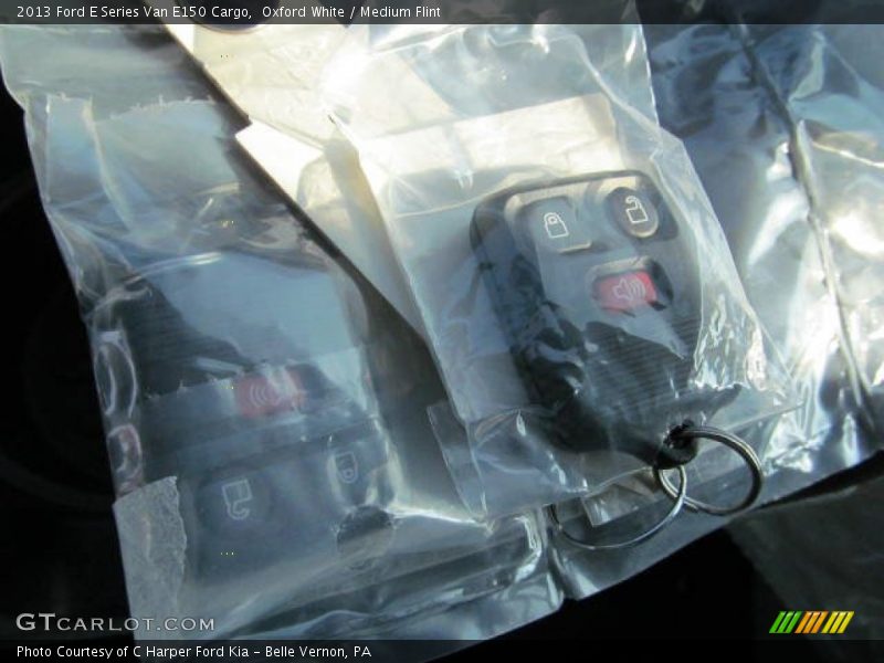 Oxford White / Medium Flint 2013 Ford E Series Van E150 Cargo