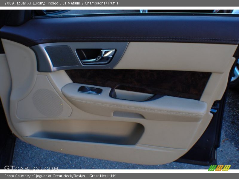 Indigo Blue Metallic / Champagne/Truffle 2009 Jaguar XF Luxury