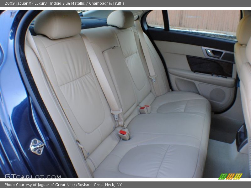 Indigo Blue Metallic / Champagne/Truffle 2009 Jaguar XF Luxury