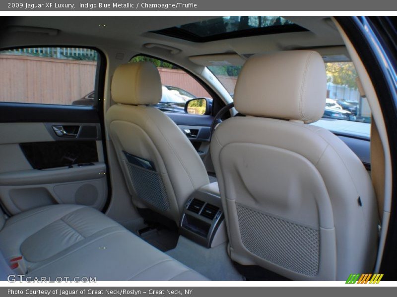 Indigo Blue Metallic / Champagne/Truffle 2009 Jaguar XF Luxury