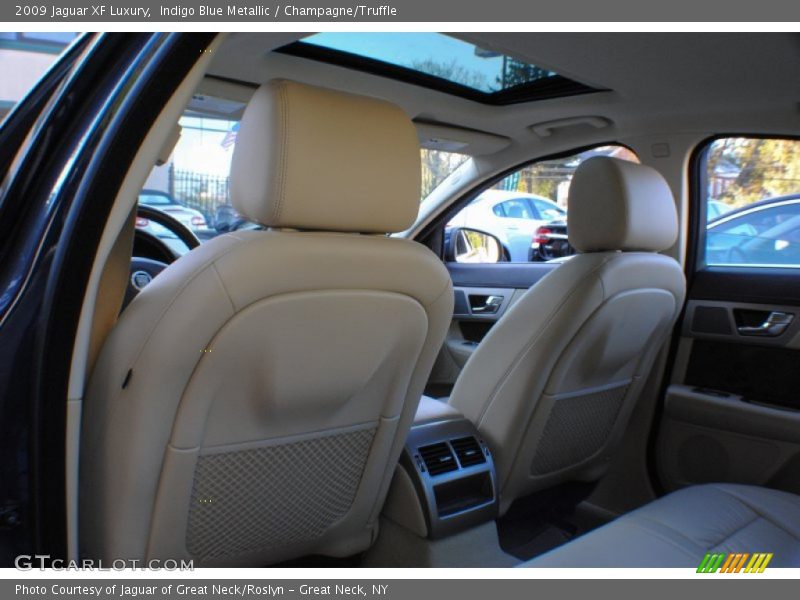 Indigo Blue Metallic / Champagne/Truffle 2009 Jaguar XF Luxury