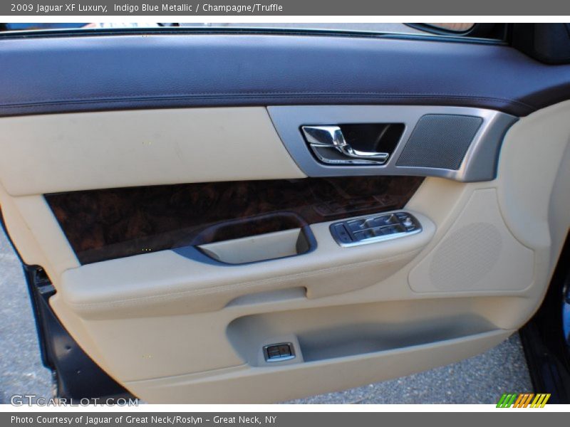 Indigo Blue Metallic / Champagne/Truffle 2009 Jaguar XF Luxury