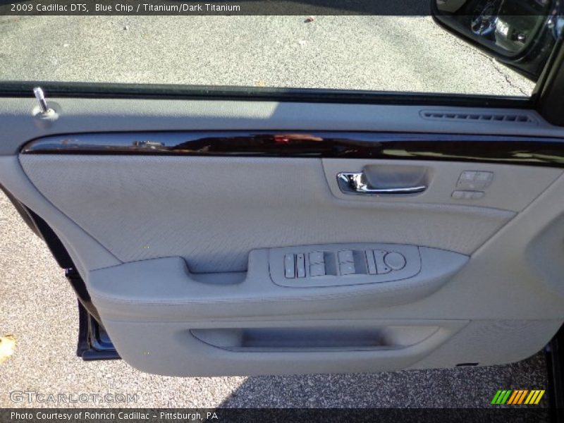 Blue Chip / Titanium/Dark Titanium 2009 Cadillac DTS