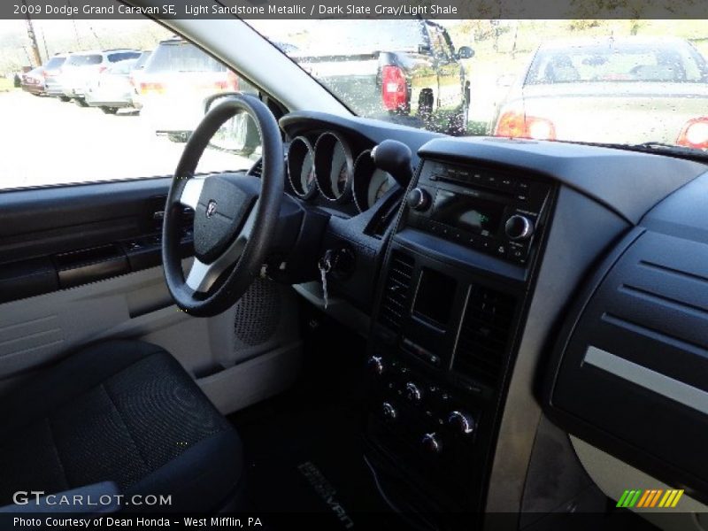 Light Sandstone Metallic / Dark Slate Gray/Light Shale 2009 Dodge Grand Caravan SE