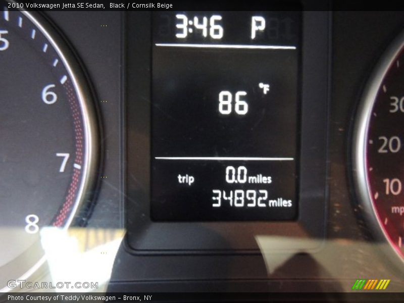 Black / Cornsilk Beige 2010 Volkswagen Jetta SE Sedan