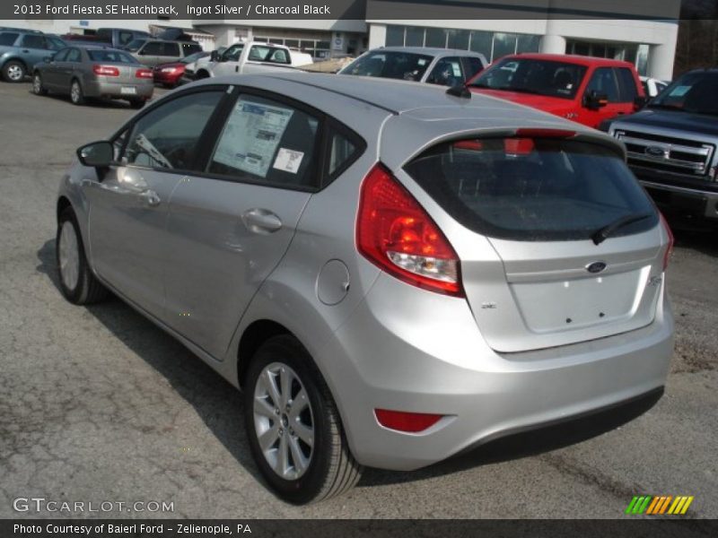 Ingot Silver / Charcoal Black 2013 Ford Fiesta SE Hatchback